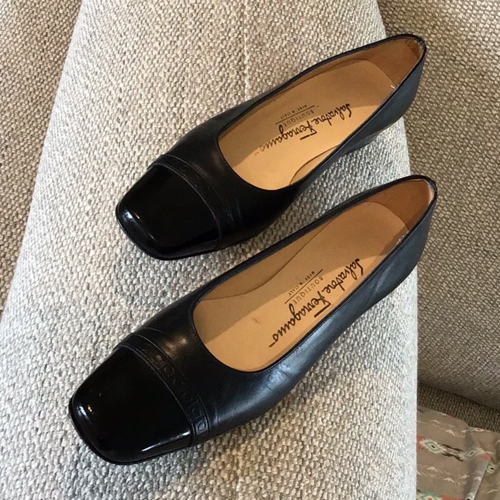 Salvatore Ferragamo shoes, black leather, size 6.5